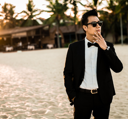 DV Việt Anh đẹp hút hồn trong bộ ảnh mang phong cách “Điệp viên 007”